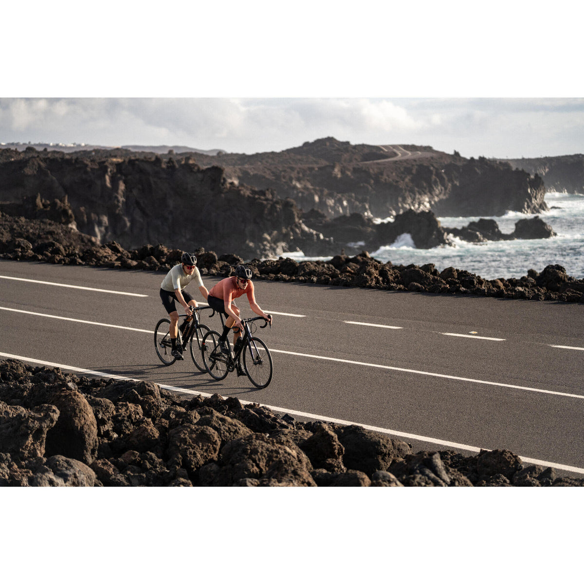 Van Rysel 900 Mid-Cut Cycling Socks