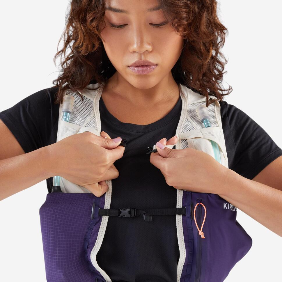 Kiprun Women's 900 8L Trail Running Hydration Vest + 2 x 500ml flasks included