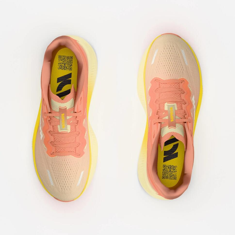 Women's road running shoes, Kiprun Kipride Max Yellow