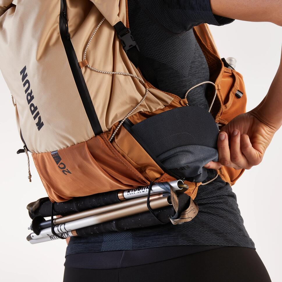 Kiprun 900 20+5L Unisex Trail Running Bag + 2L water bladder included