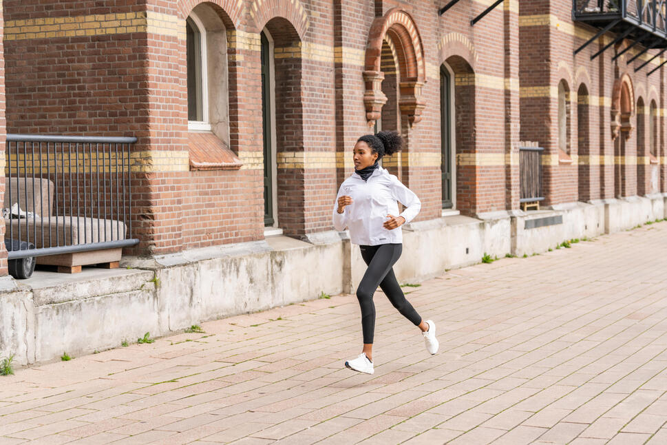 Kiprun Women's Run 100 Waterproof Running Jacket